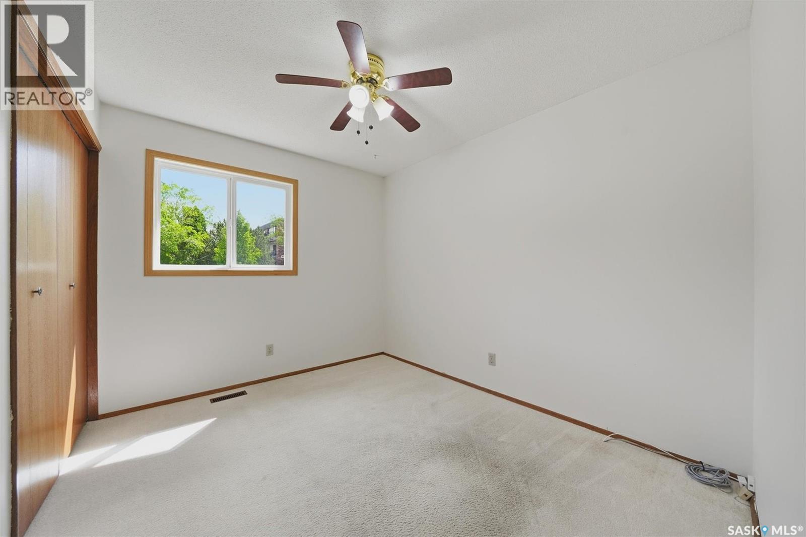 1218 MOSS AVENUE - 23