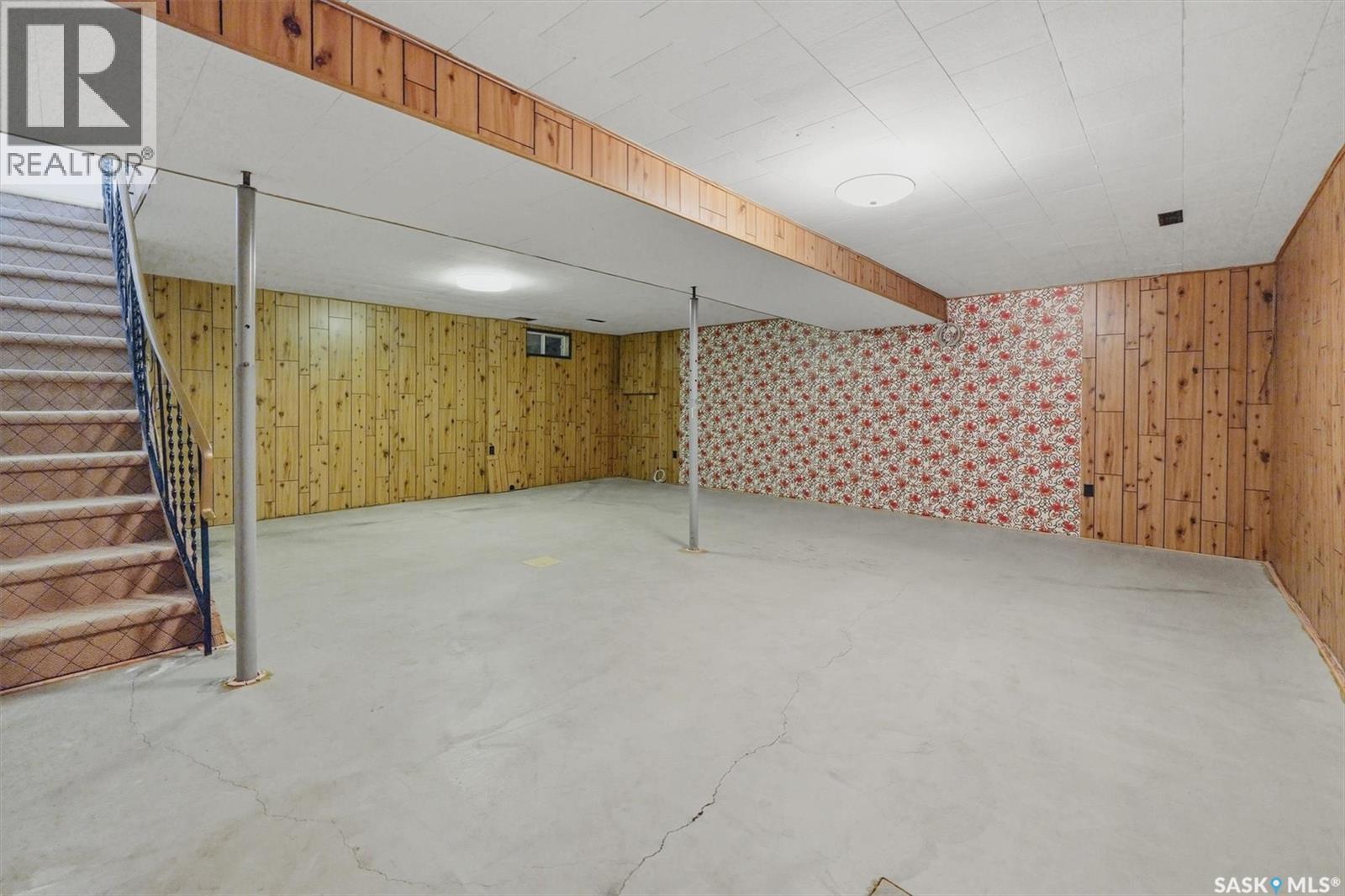 1218 MOSS AVENUE - 28