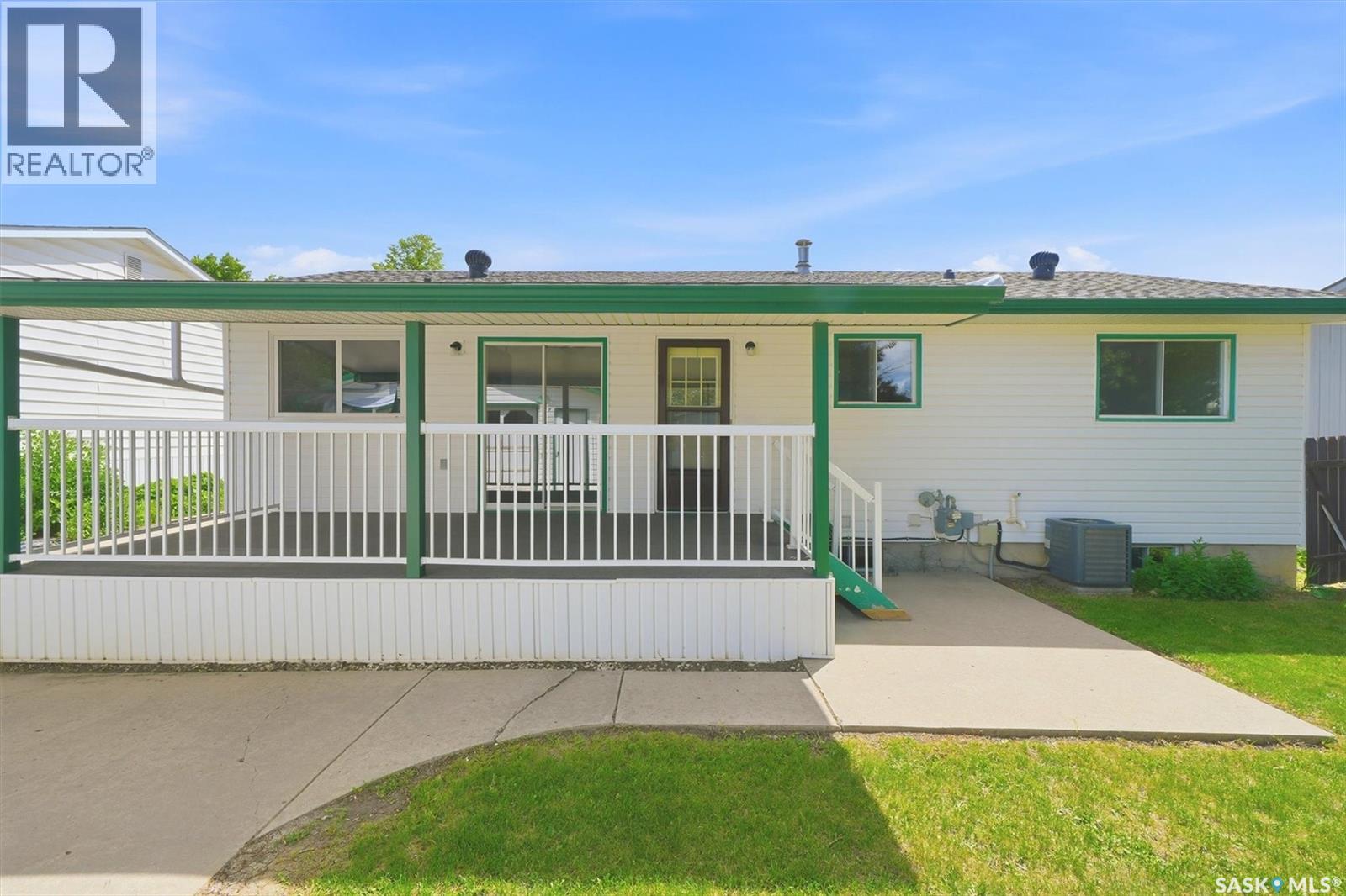 1218 MOSS AVENUE - 39