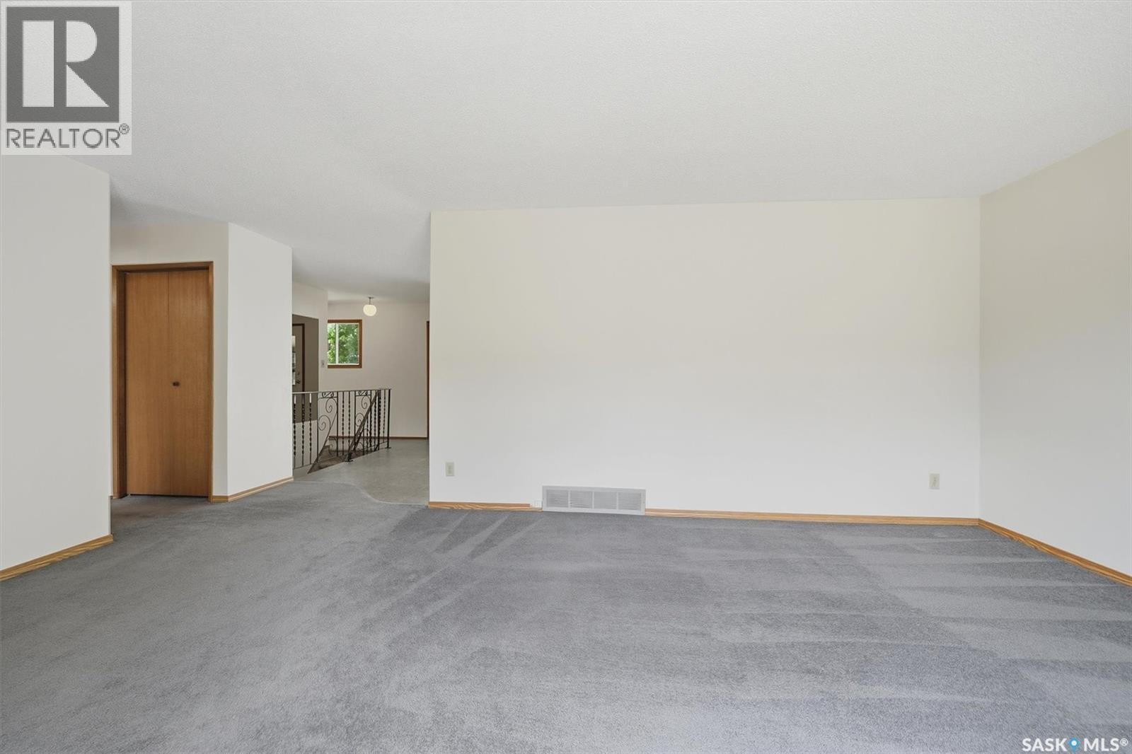 1218 MOSS AVENUE - 7