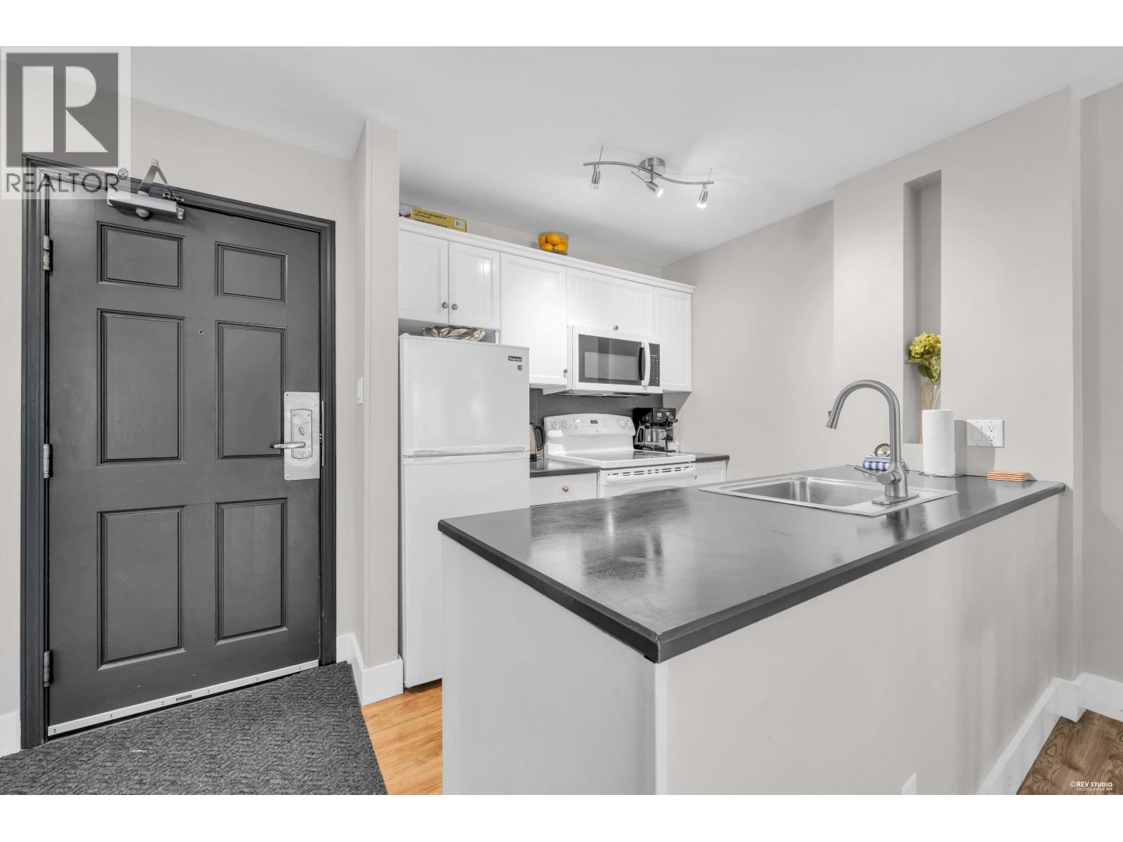103 4800 SPEARHEAD DRIVE, Whistler