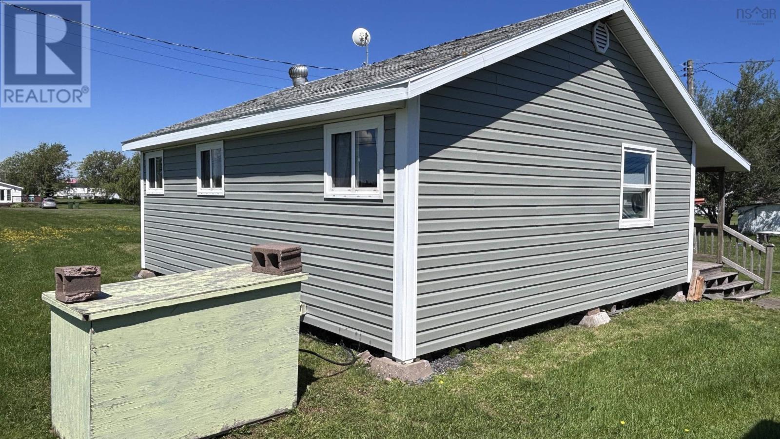 11 DOUGLAS Crescent - 28