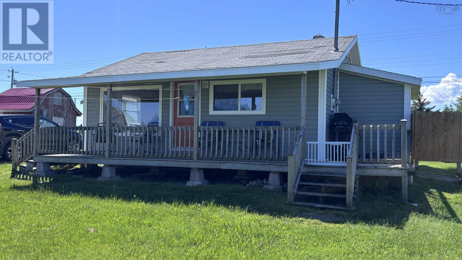 11 DOUGLAS Crescent - 2