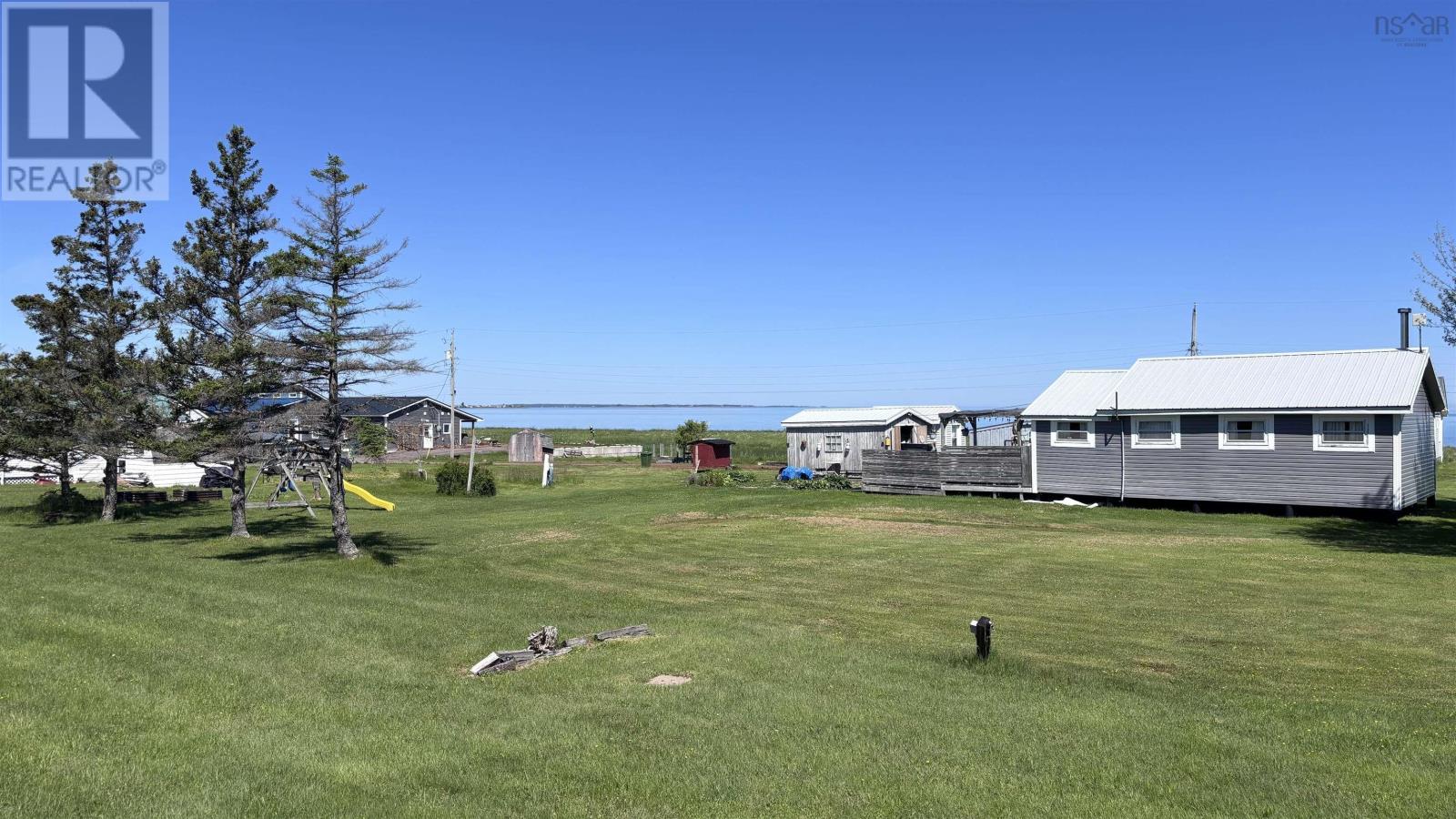 11 DOUGLAS Crescent - 30