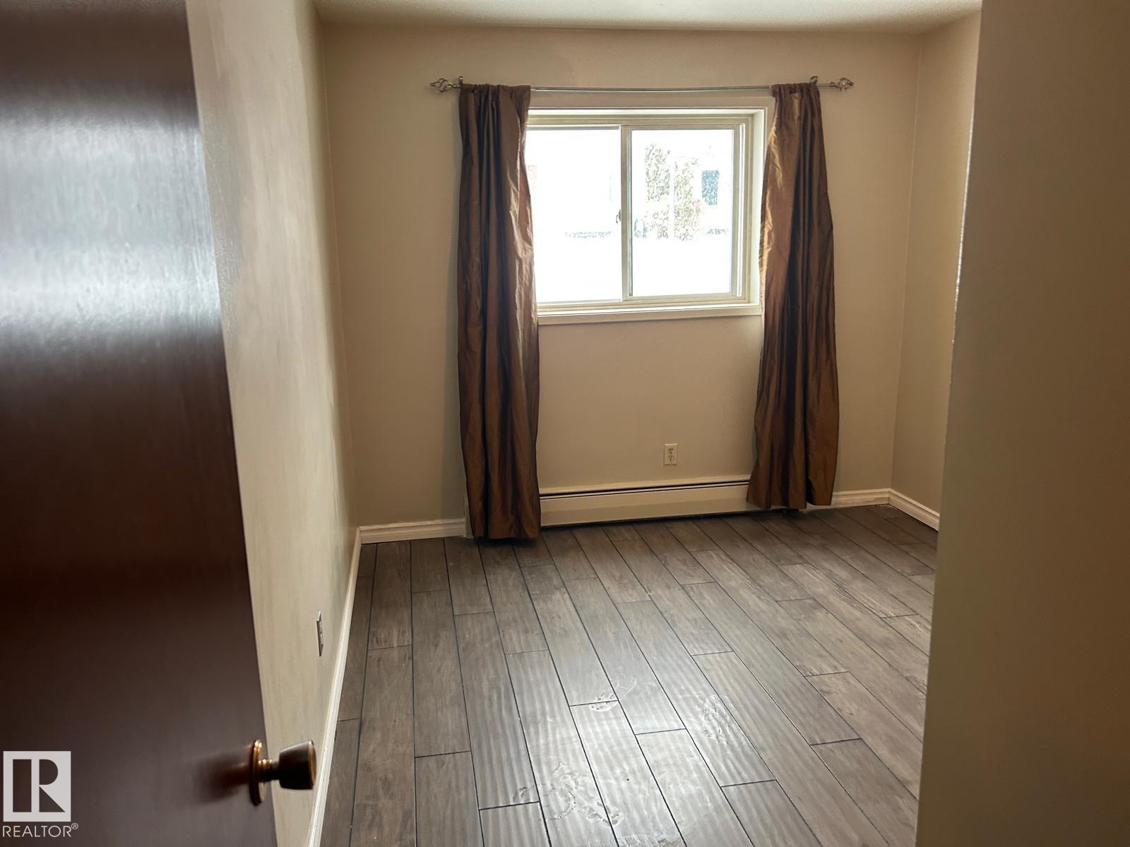 #4 10164 150 ST NW — photo 9