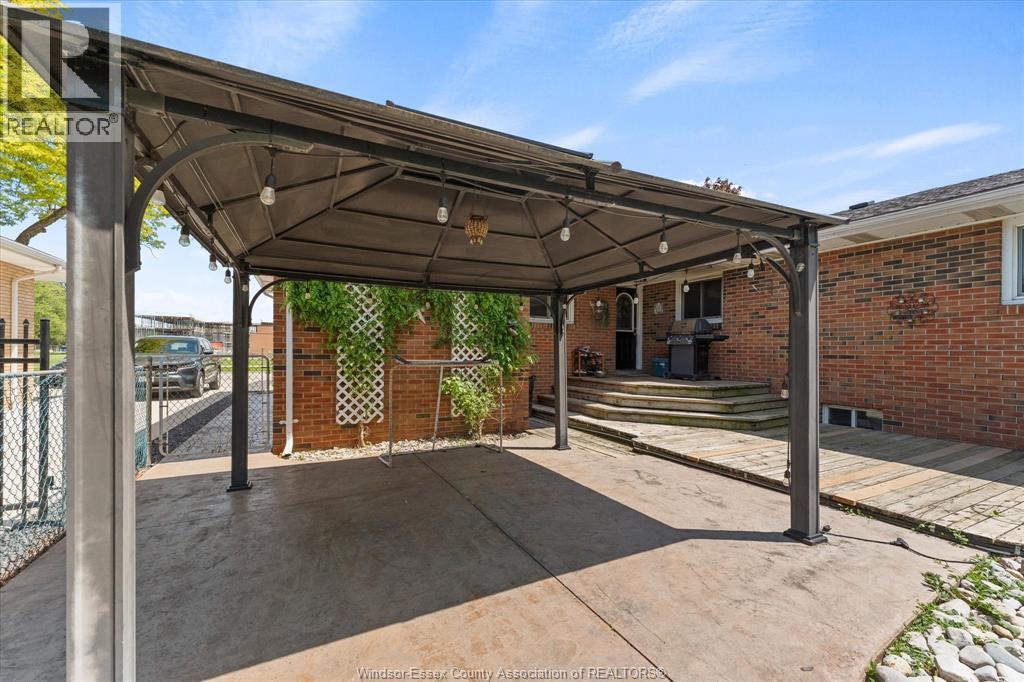 140 VICTORIA STREET South - 30