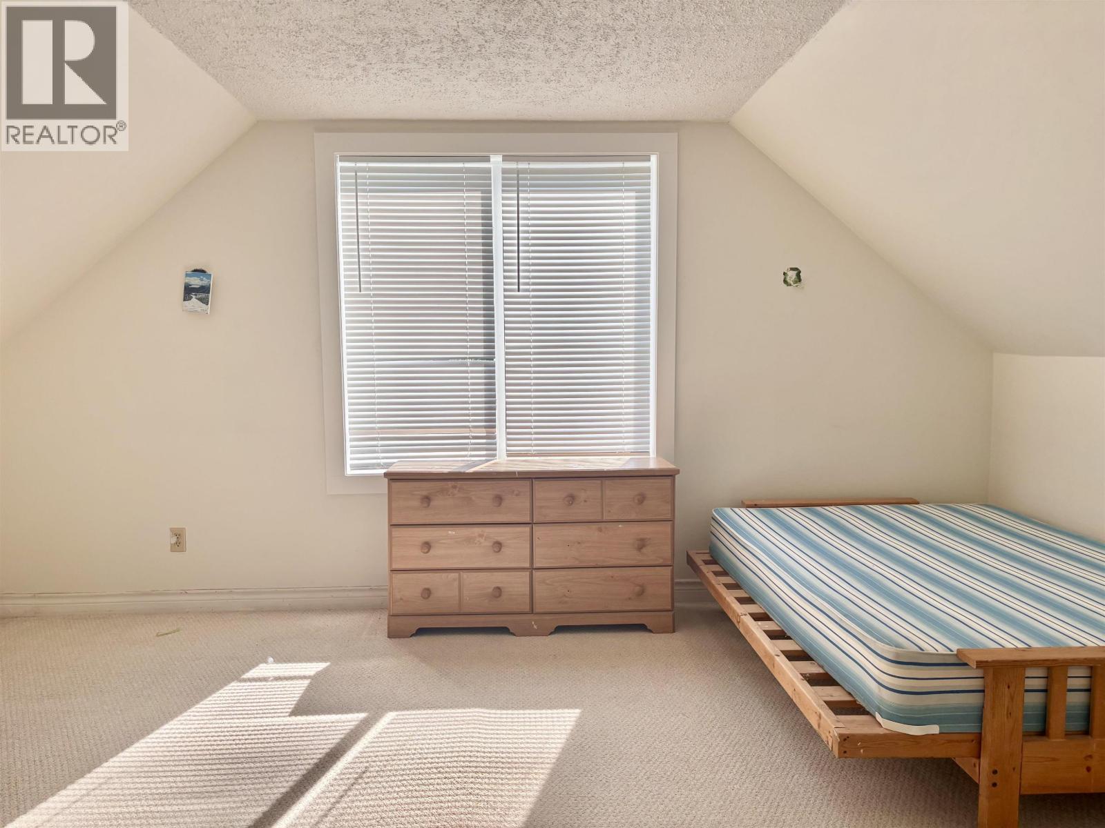 42 KOOTENAY STREET - Image 7