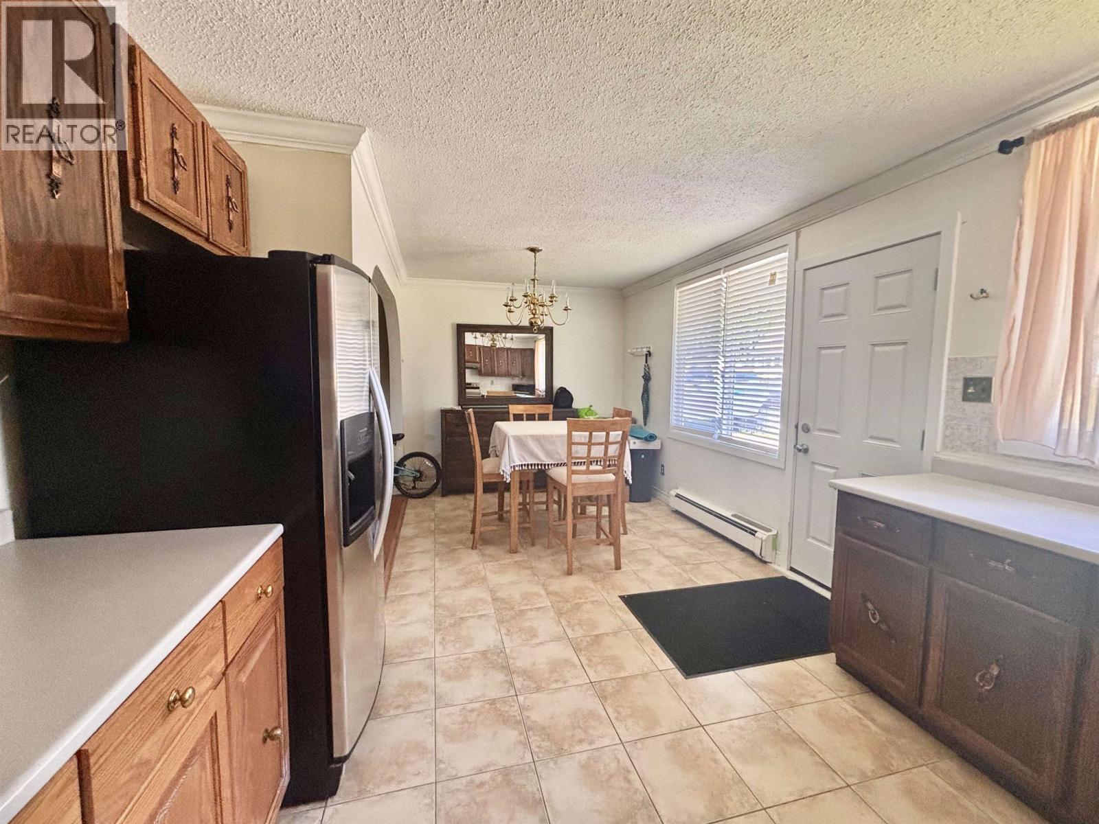 42 KOOTENAY STREET - Image 3
