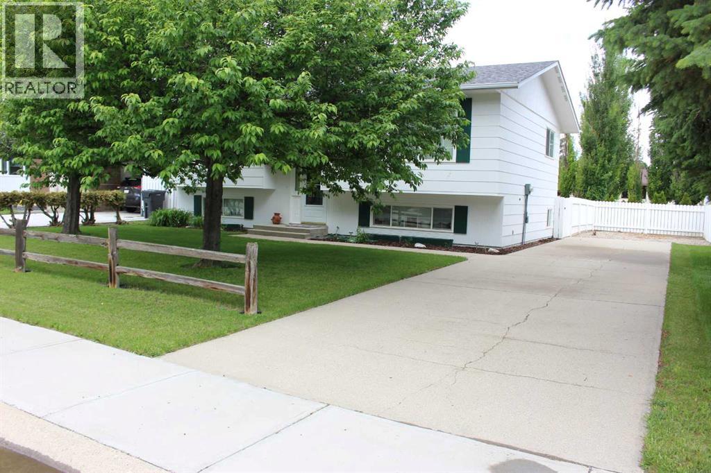 634 Maple Drive - photo 2