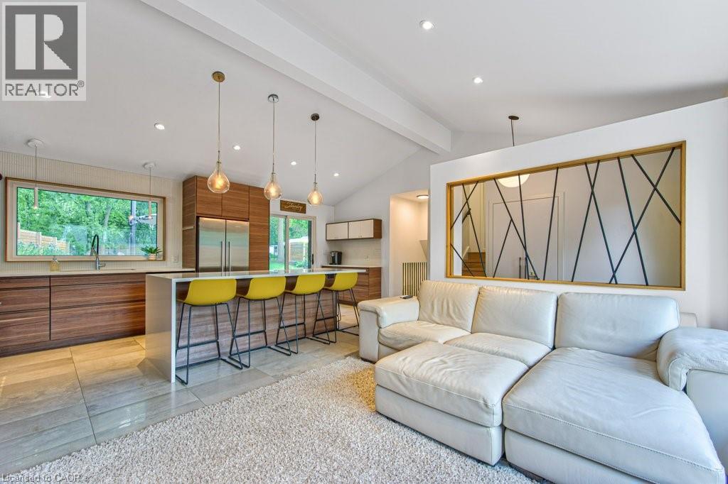 65 LANG Crescent - 16