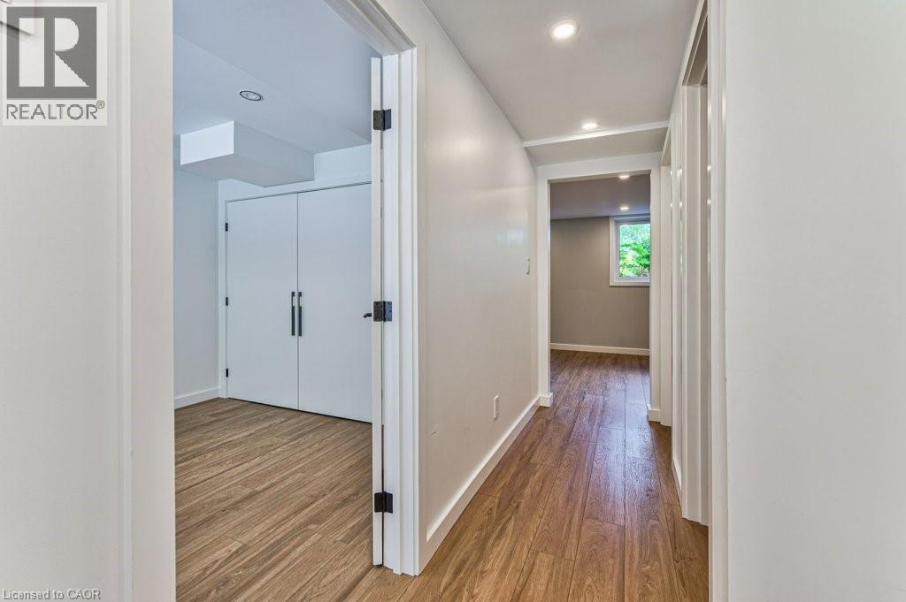 65 LANG Crescent - 26