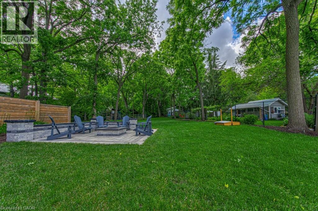 65 LANG Crescent - 38