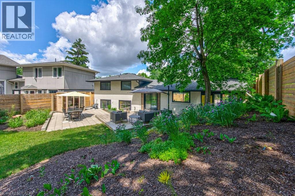 65 LANG Crescent - 42