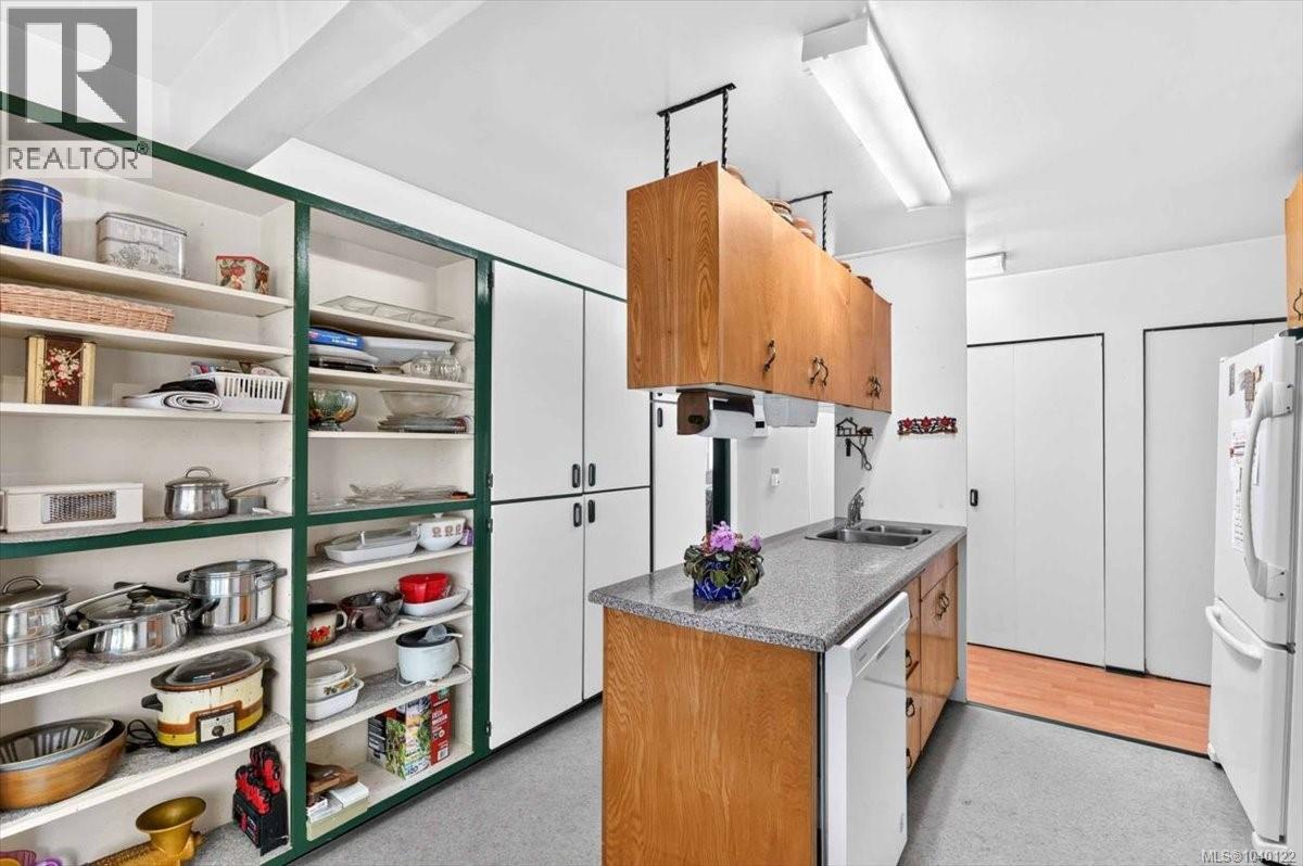 2836 7th Ave - 7