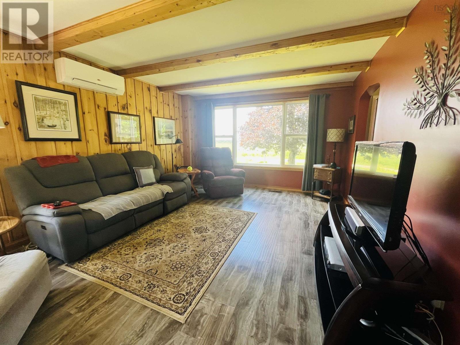 4534 302 Highway - 15