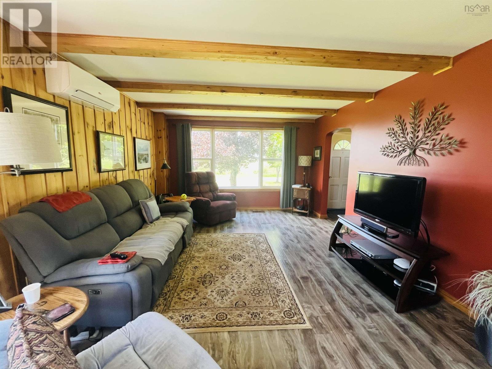 4534 302 Highway - 16