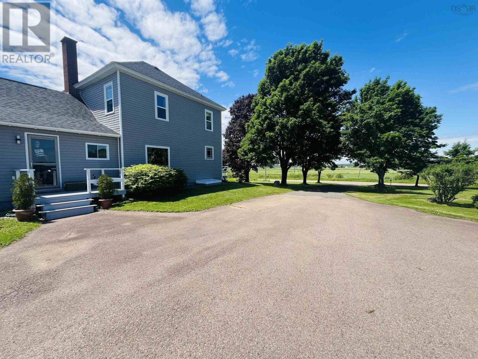 4534 302 Highway - 4