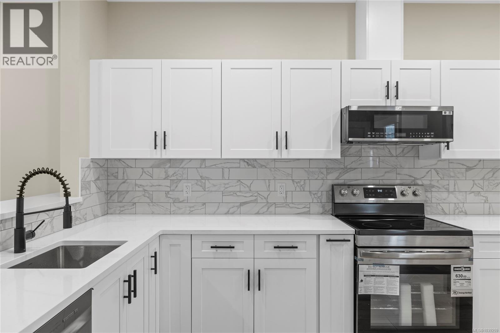 4721 Elizabeth St - 8