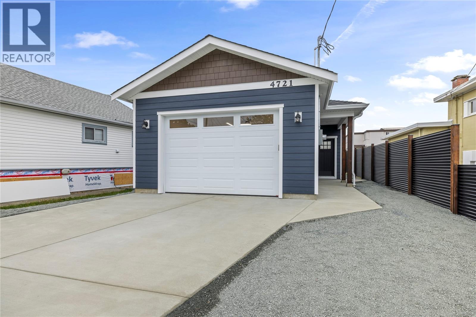 4721 Elizabeth St - 2