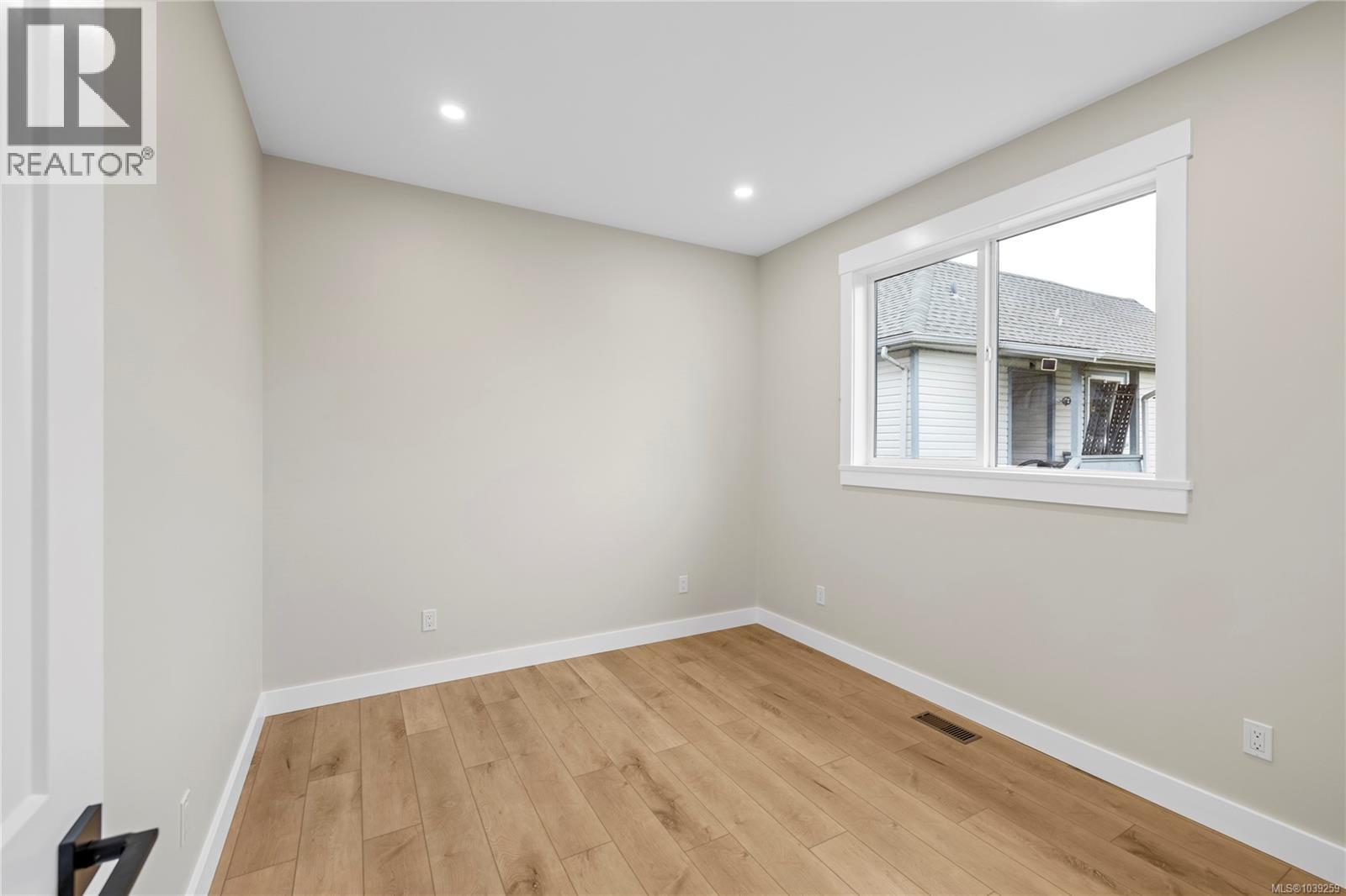 4721 Elizabeth St - 12