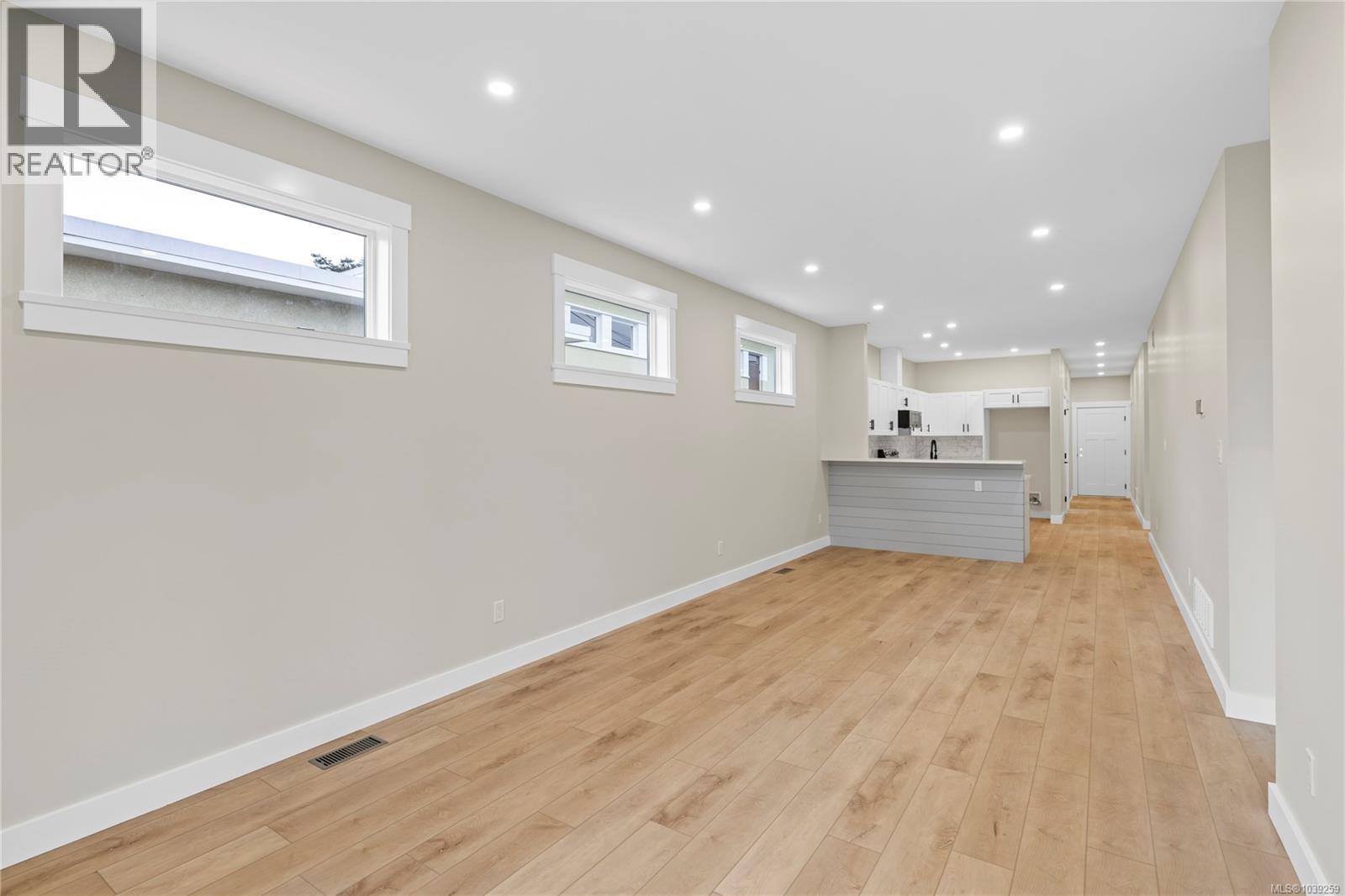 4721 Elizabeth St - 21