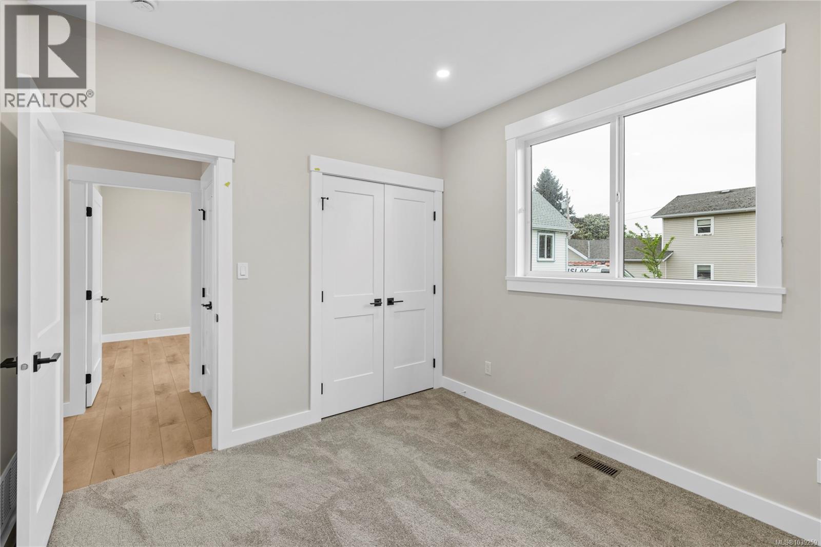 4721 Elizabeth St - 15