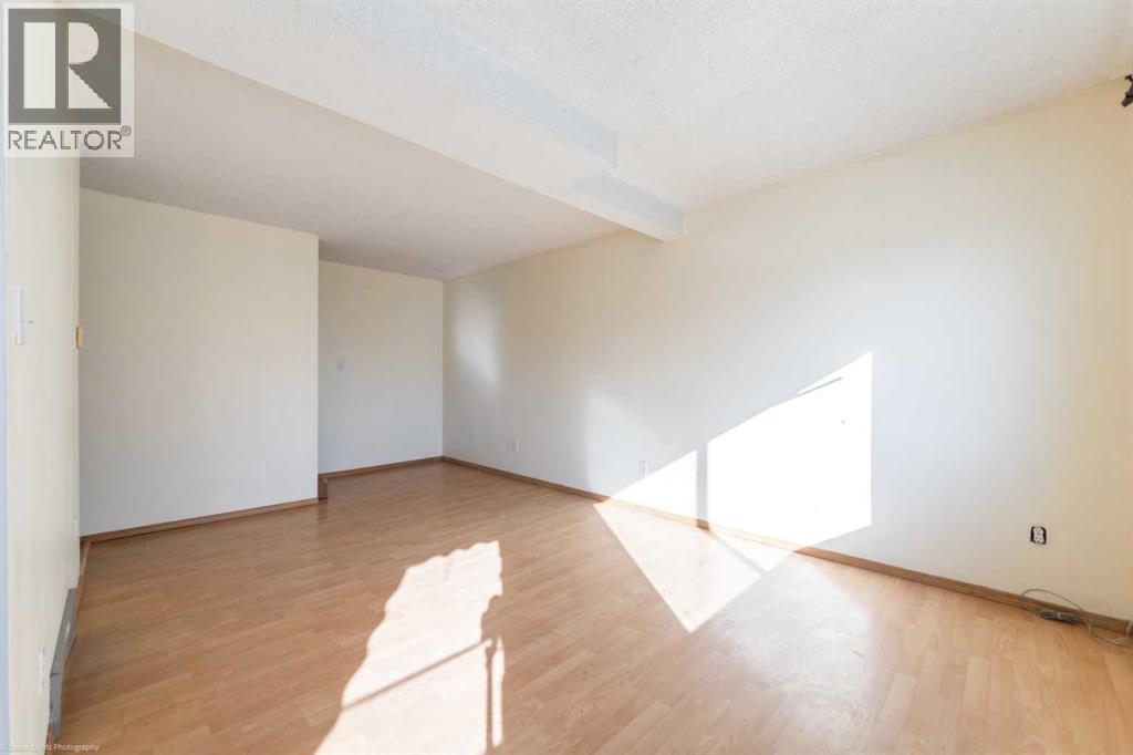 #6, 17 3 Avenue SE - 17