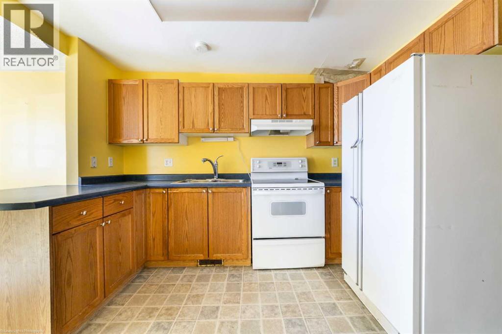 #6, 17 3 Avenue SE - 5