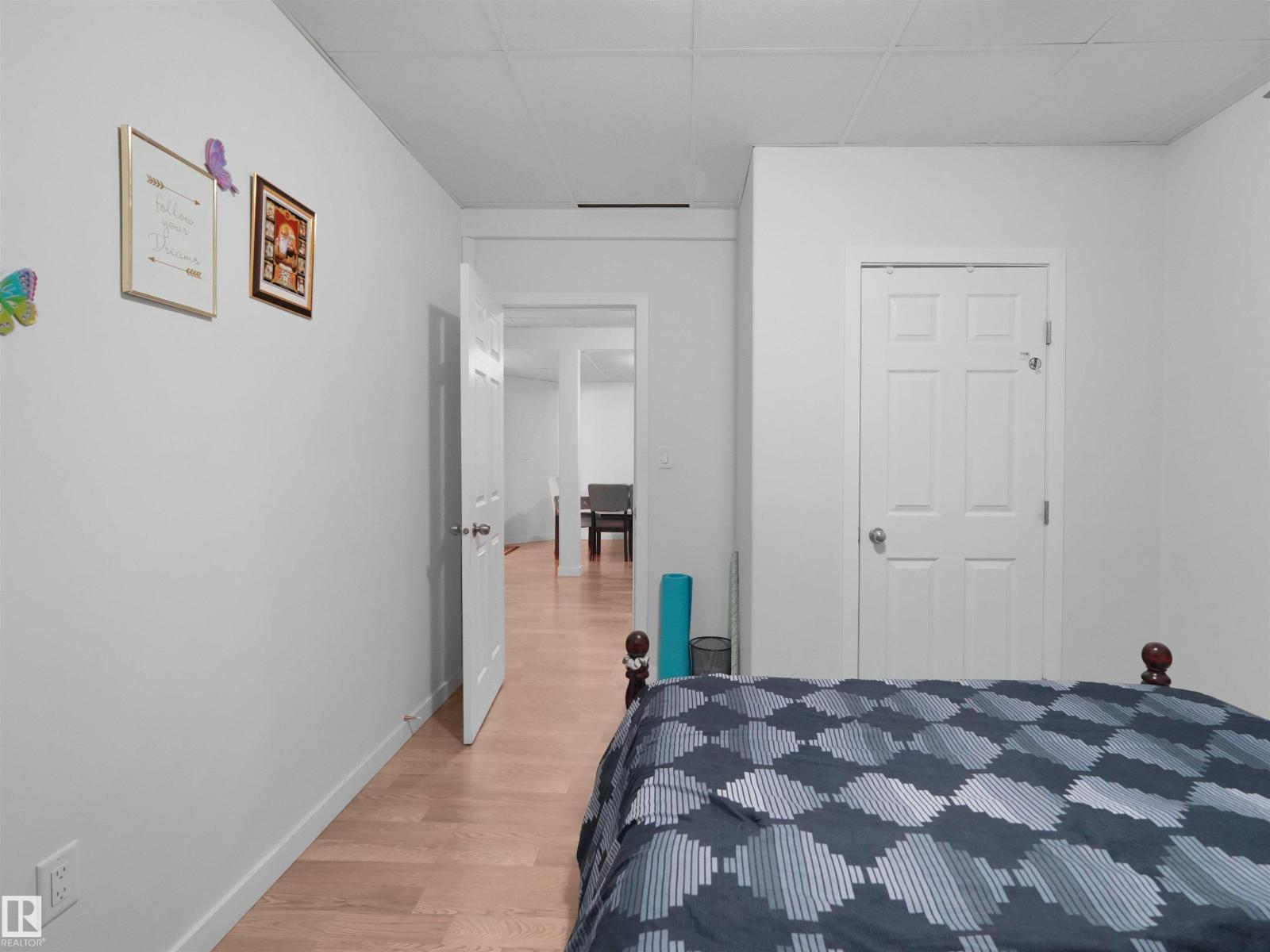 16903 54 ST NW - 57