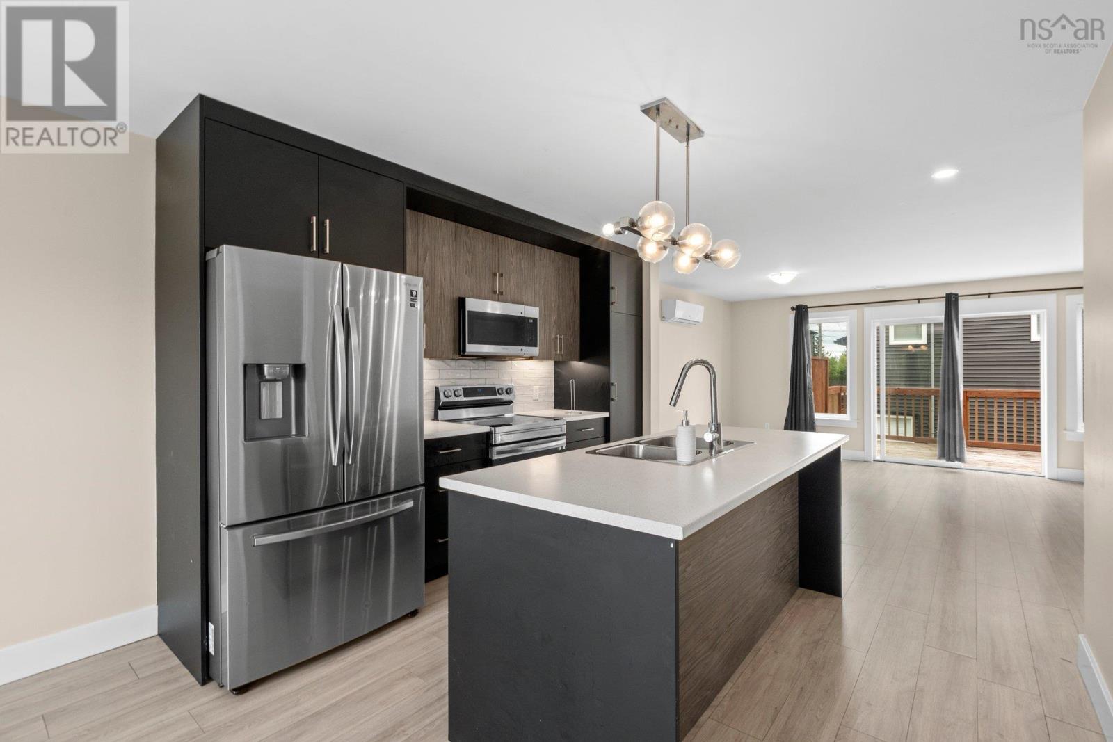 88 Tyler Street - 14