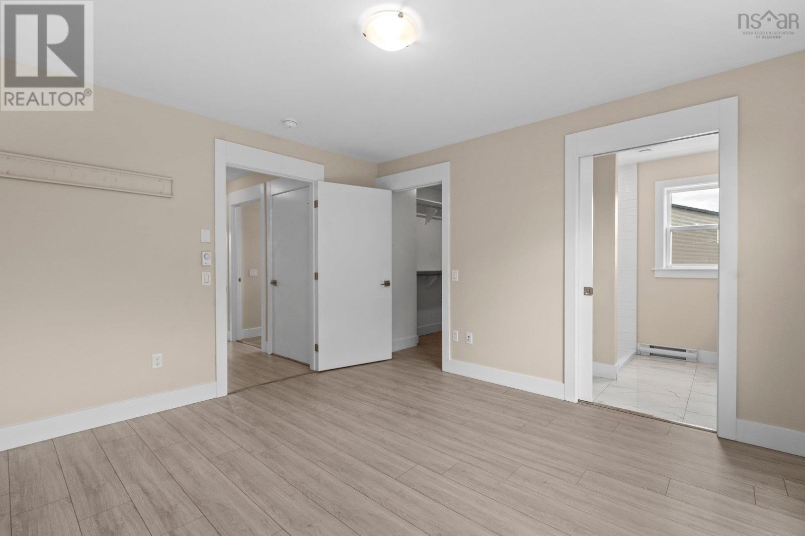 88 Tyler Street - 29