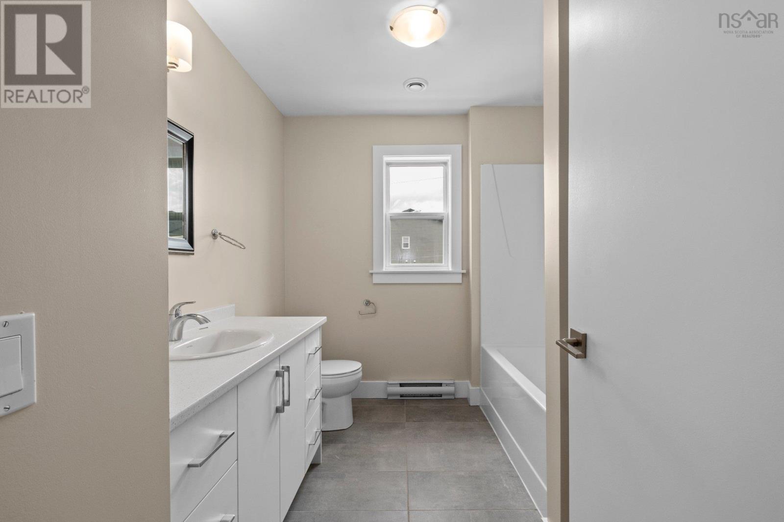 88 Tyler Street - 38