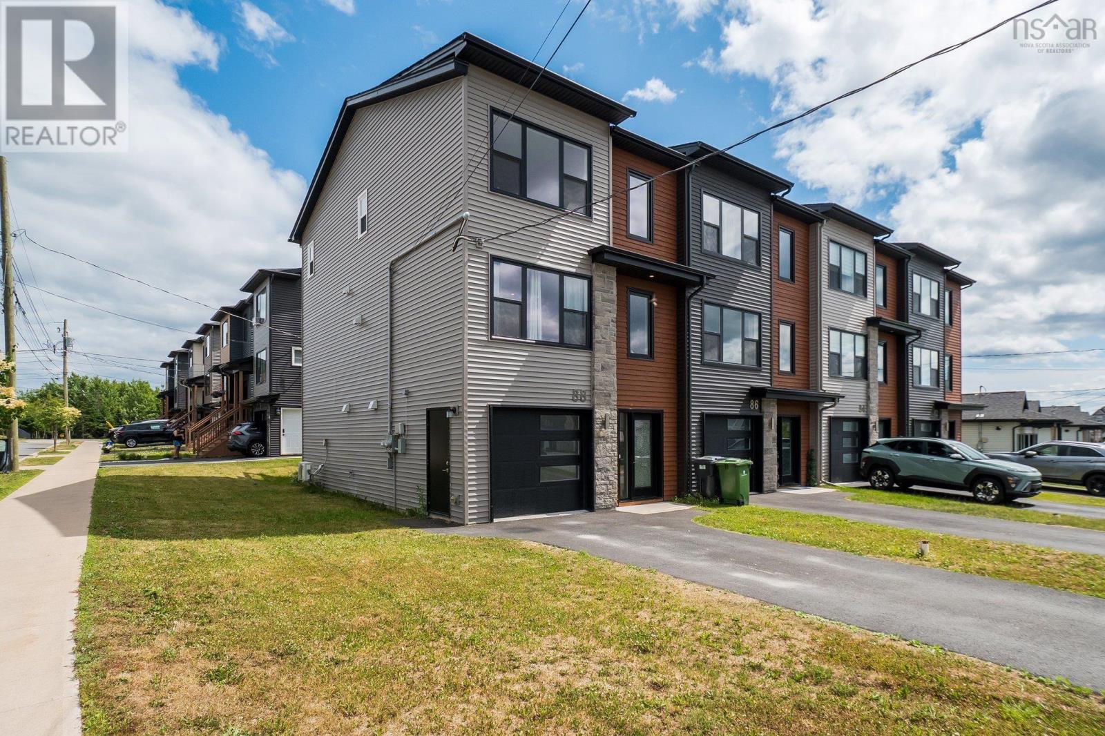 88 Tyler Street - 45