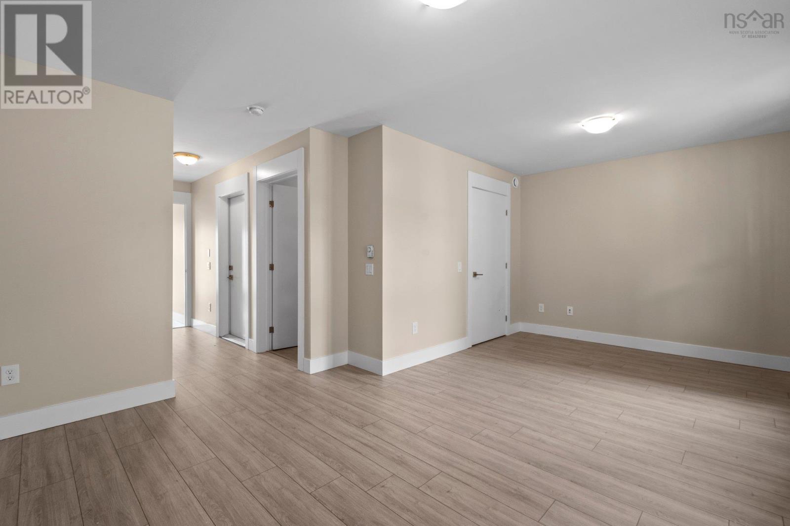 88 Tyler Street - 43