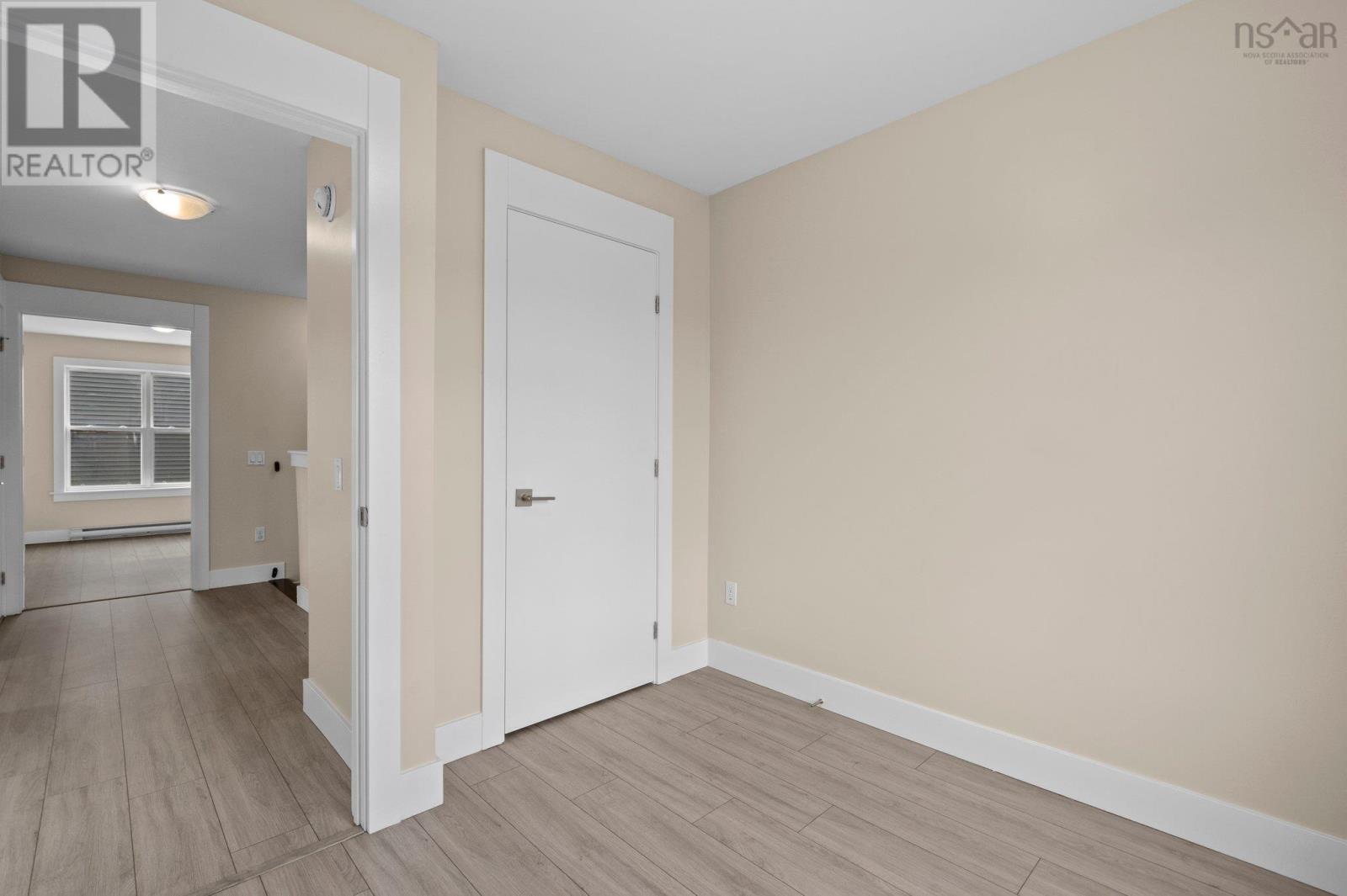 88 Tyler Street - 37
