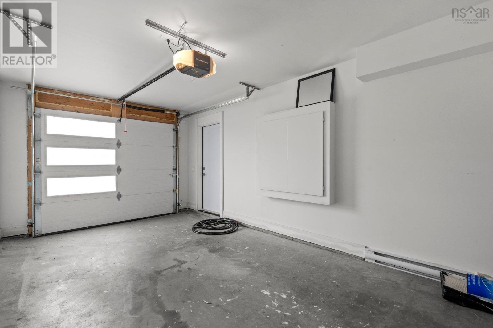88 Tyler Street - 44