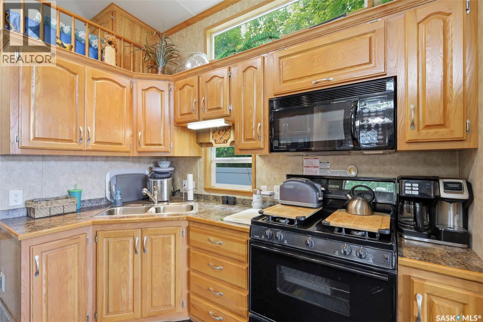 71 POPLAR BEACH — photo 12