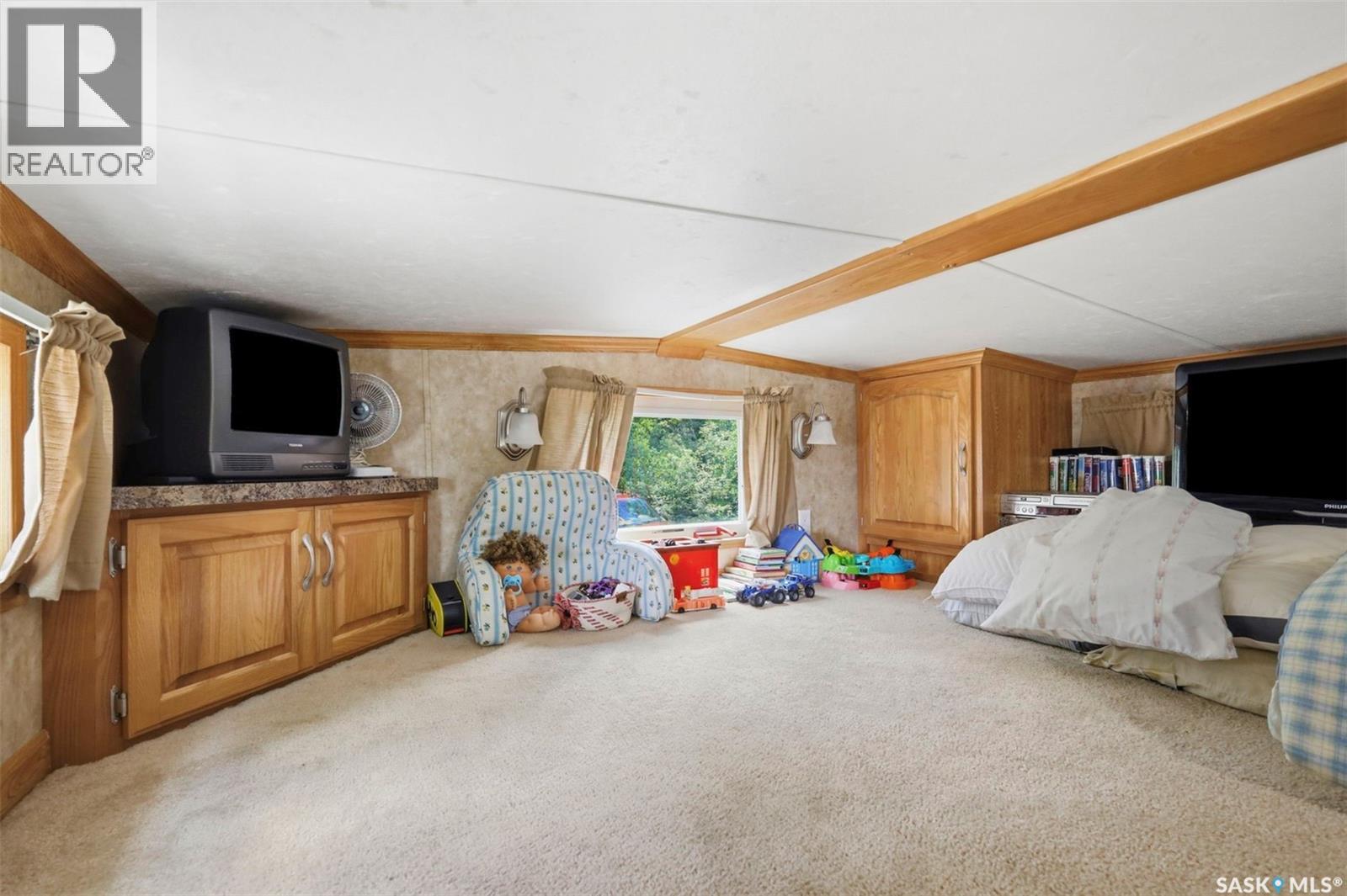 71 POPLAR BEACH — photo 22