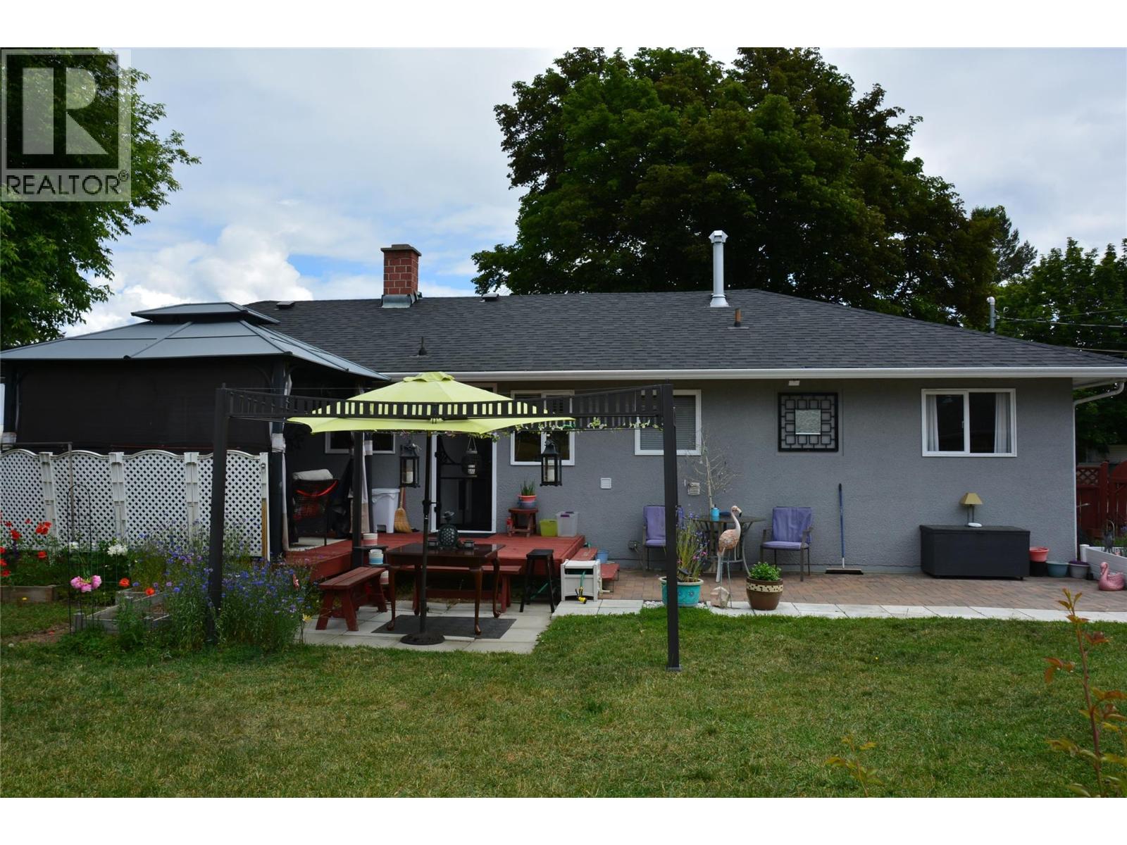 601 REGINA Avenue - 25