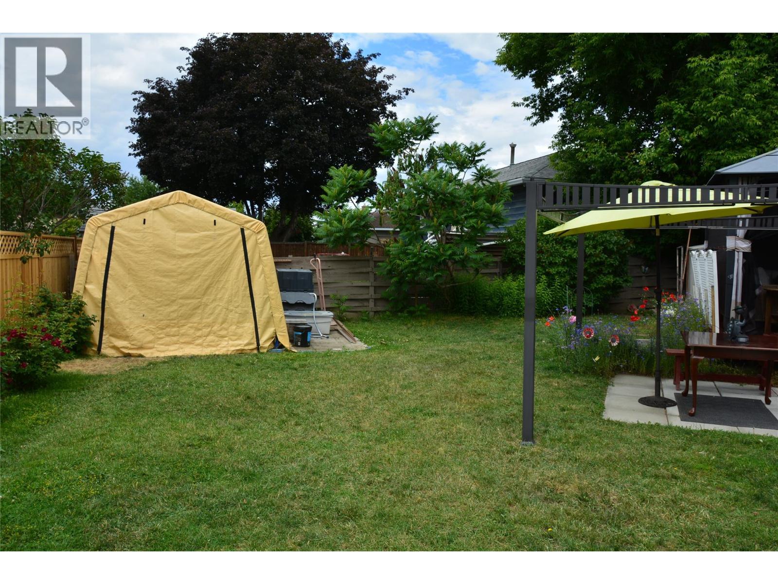 601 REGINA Avenue - 21