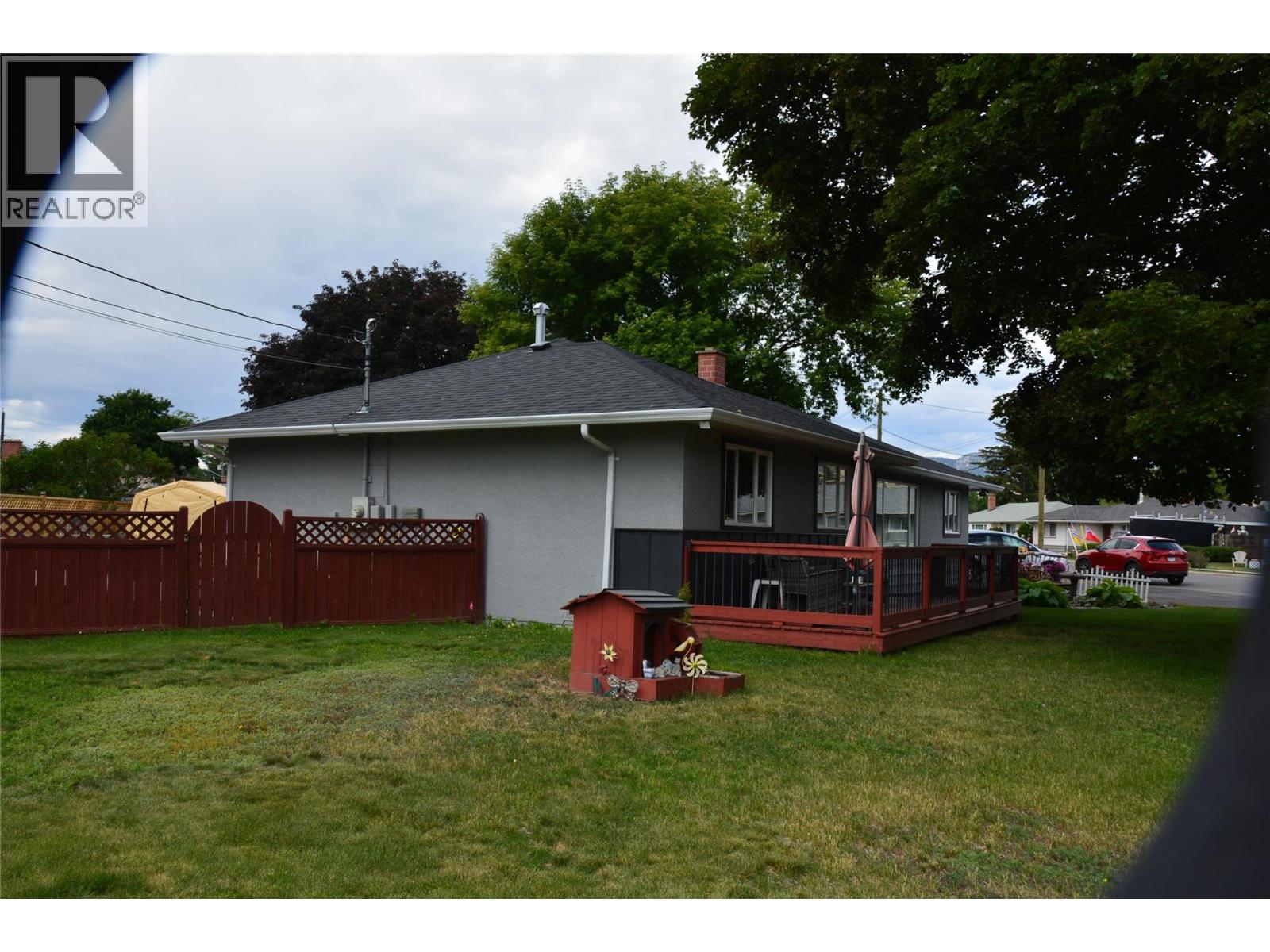 601 REGINA Avenue - 2