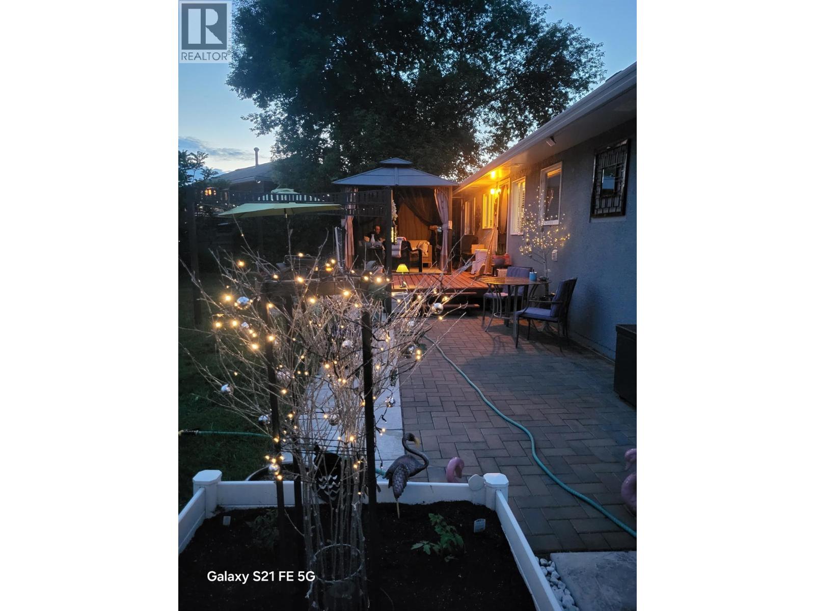 601 REGINA Avenue - 28