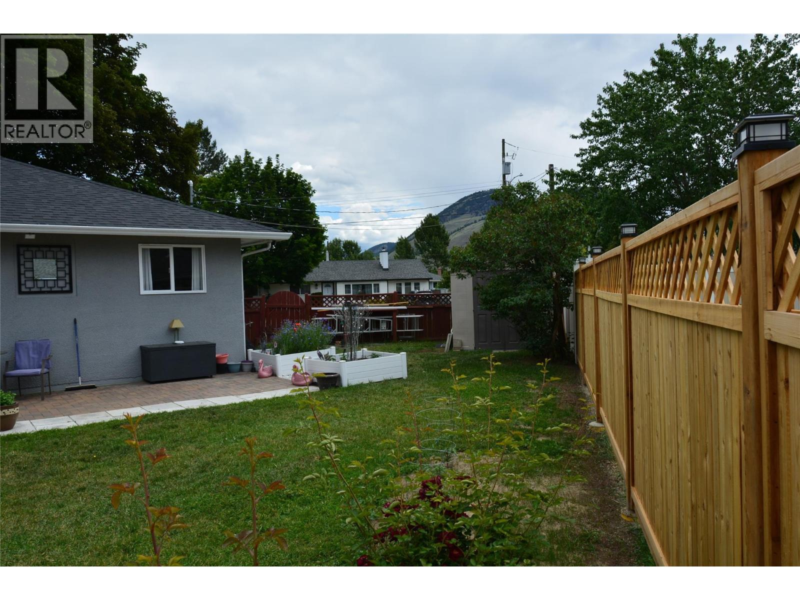 601 REGINA Avenue - 24