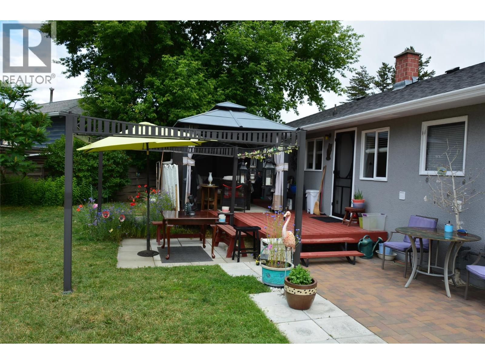 601 REGINA Avenue - 20