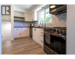 4pc Bathroom - 34 Golfview Road, Guelph, ON N1E1A6 Photo 7