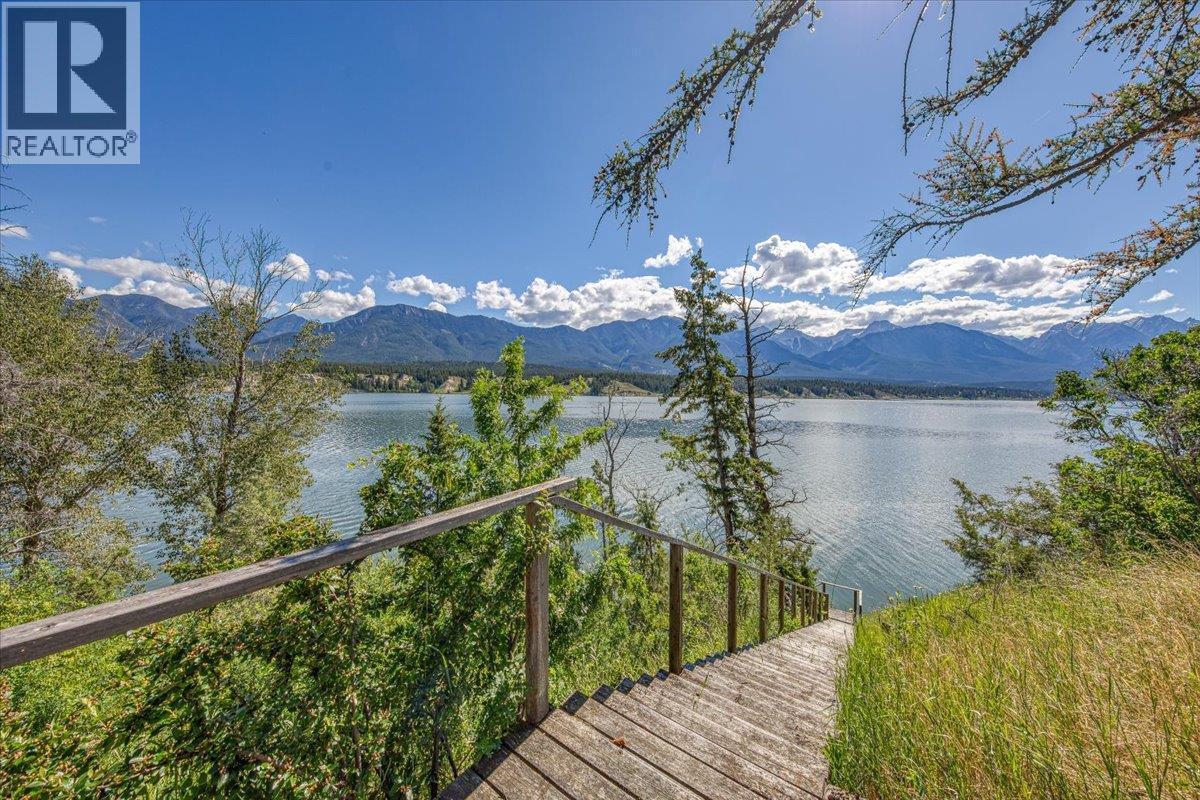 2376 Ruault Road, Invermere