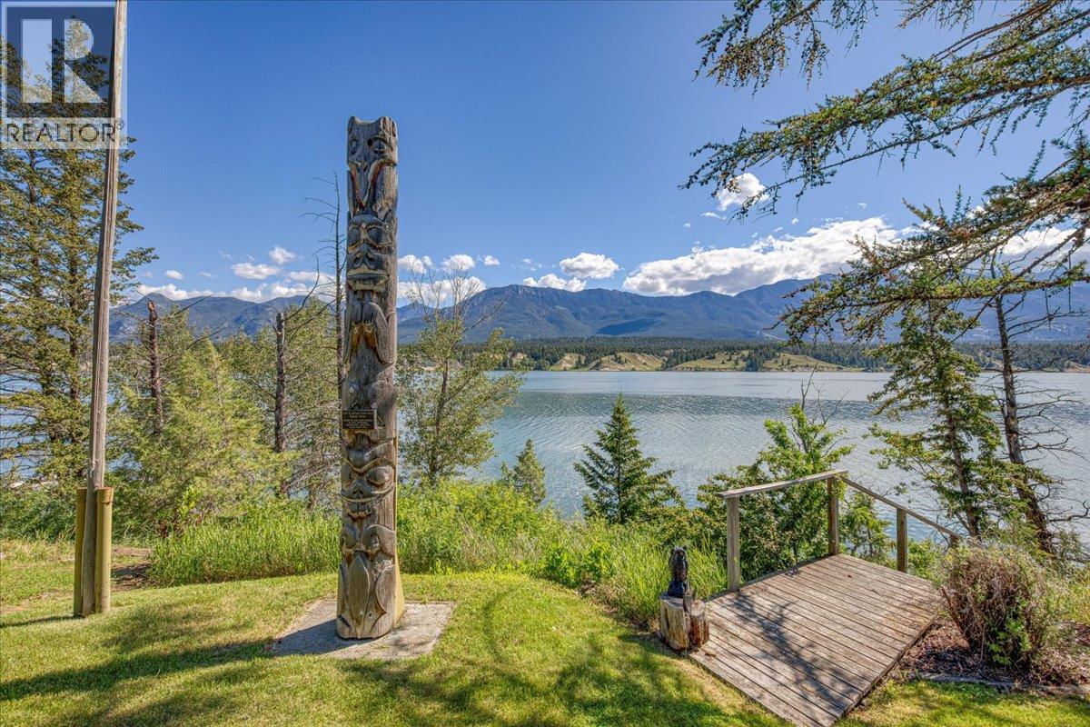 2376 Ruault Road, Invermere