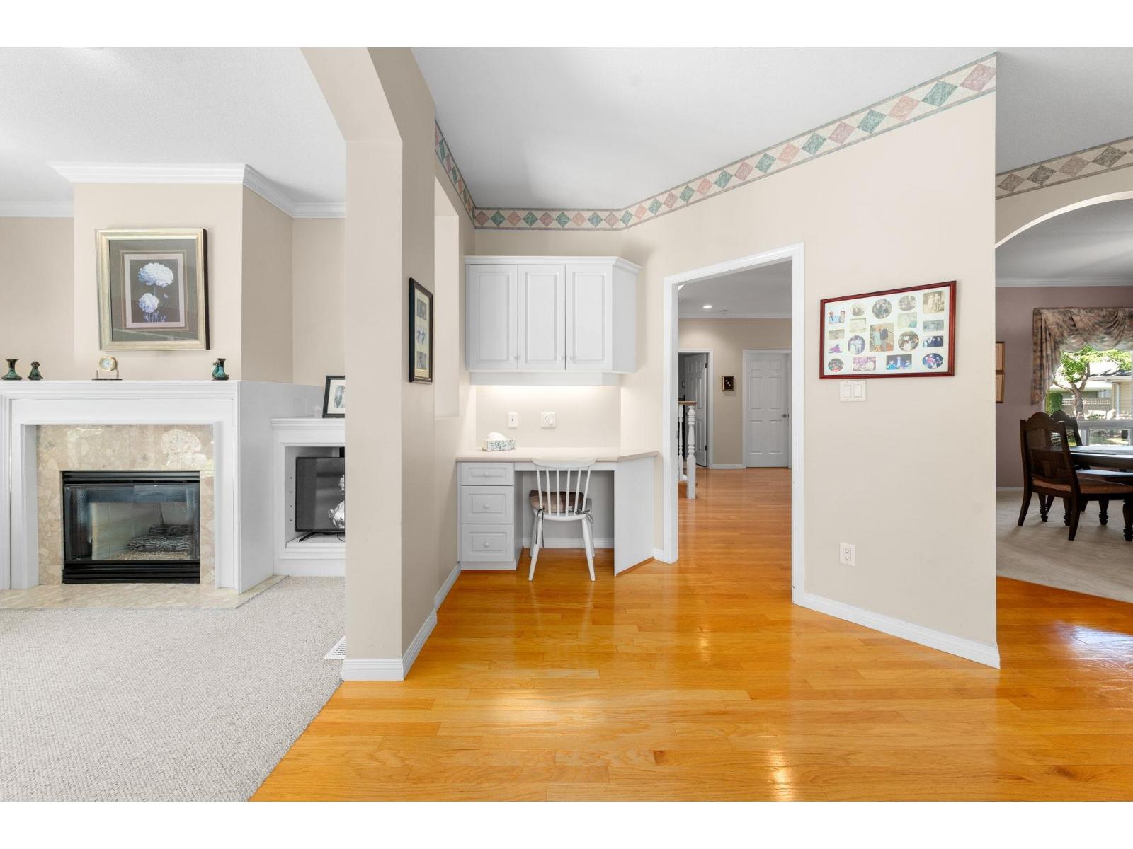 3 1881 144 STREET, Surrey