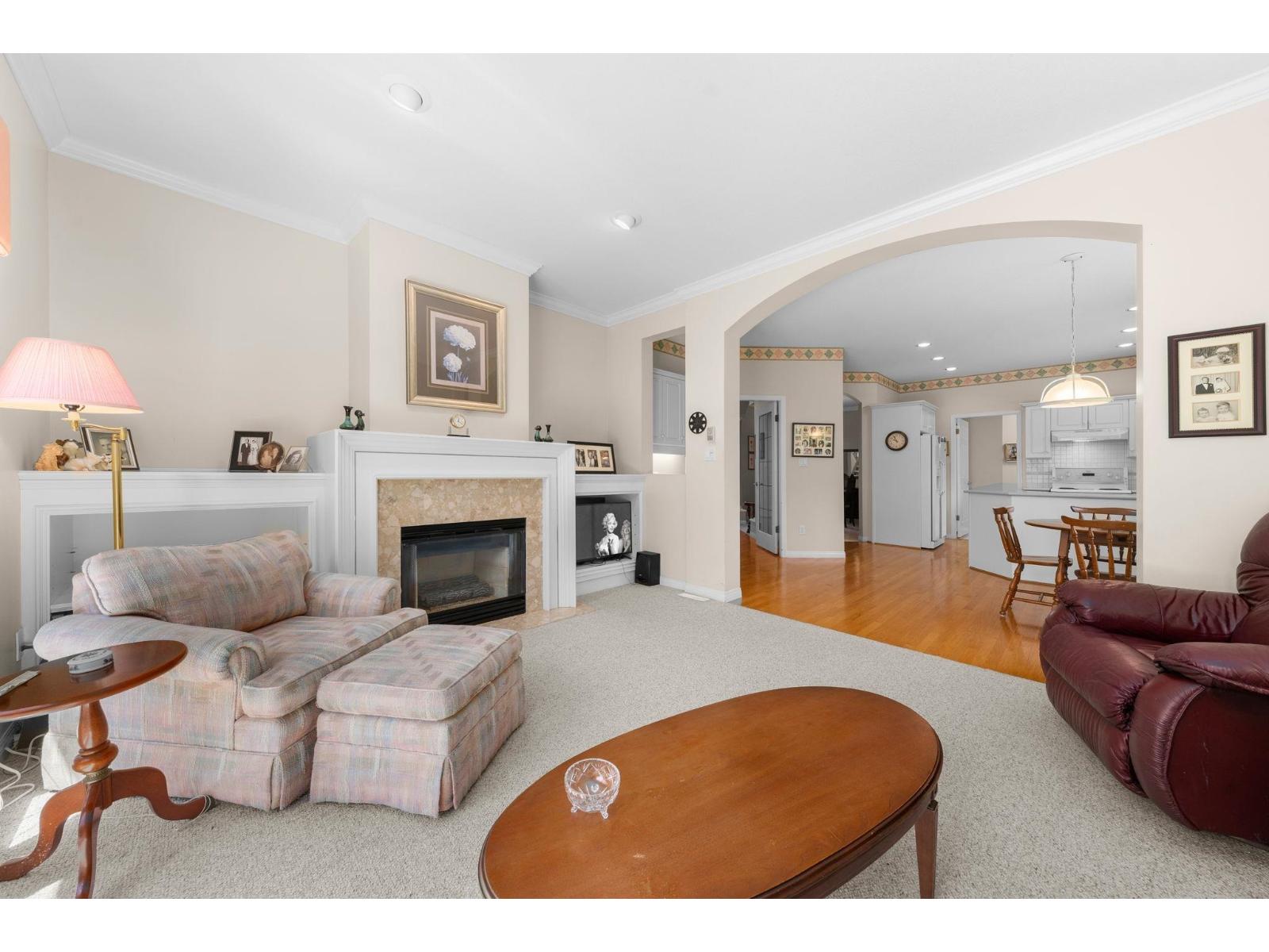 3 1881 144 STREET, Surrey