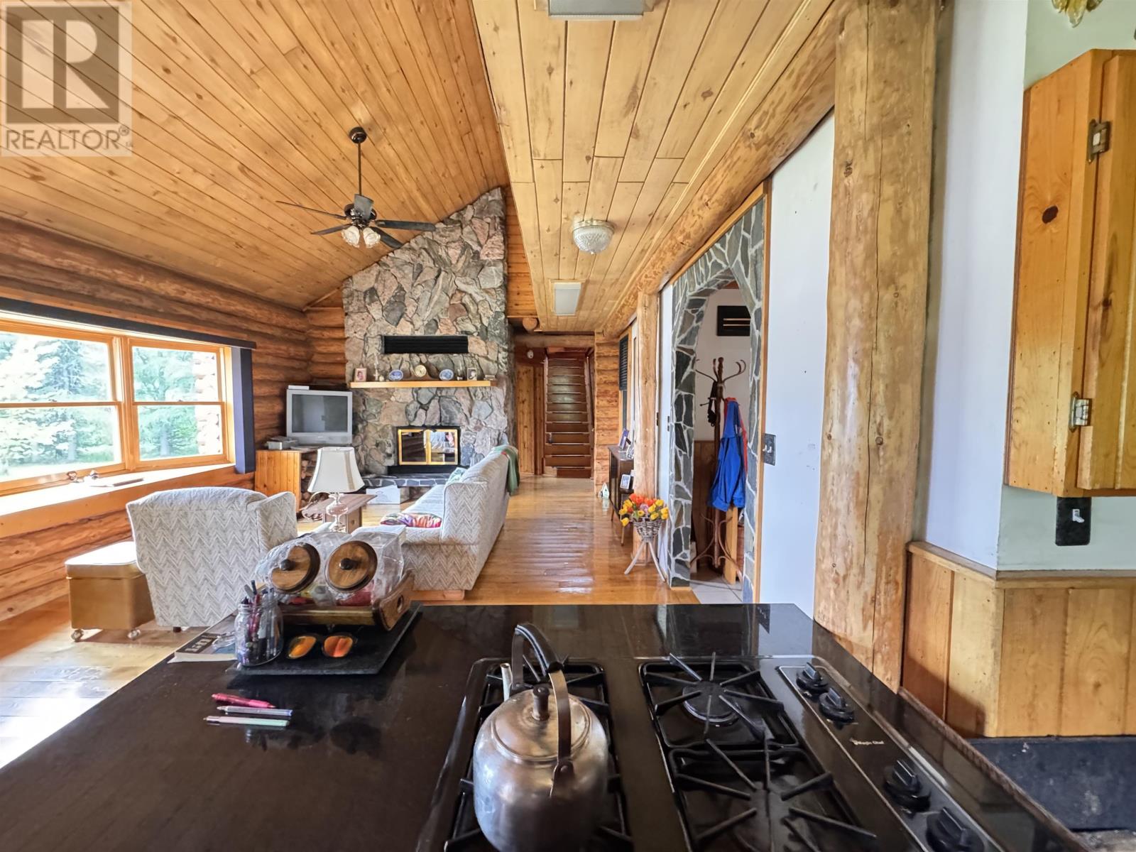 26 Cliff LK - 15